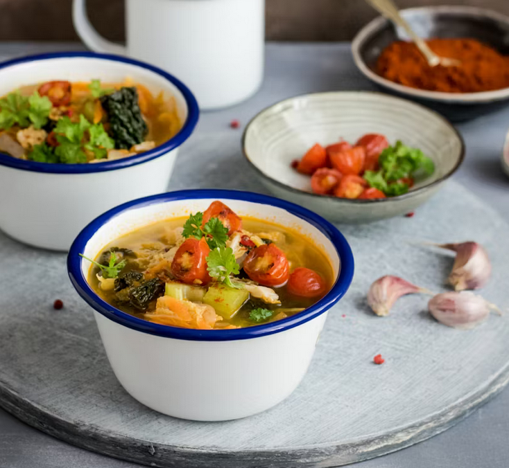 Bols de soupe de pistou.