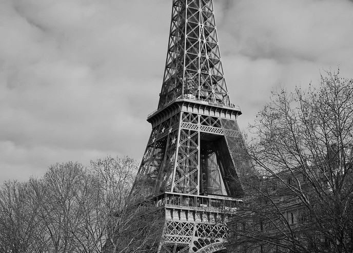 La Tour Eiffel en noir et blanc
